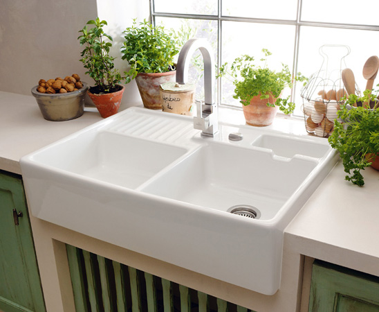 Rustykalny zlew dwukomorowy i NewWave 60 od Villeroy & Boch Rustykalny zlew dwukomorowy i NewWave 60 od Villeroy & Boch