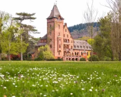 Od rodzinnej rezydencji do ekskluzywnego pensjonatu – Villeroy & Boch otwiera podwoje zamku Saareck