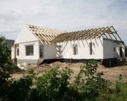 Rozwiązania z betonu komórkowego a bloczki silikatowe – do jakich inwestycji wybierać te materiały?