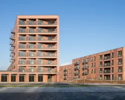 Artyści wkroczyli na Nowy Nikiszowiec - Katowickie osiedle zyskało imponującą płaskorzeźbę