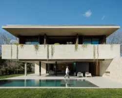 Drewno, beton i&nbsp;kamień. Projekt pracowni Silverline