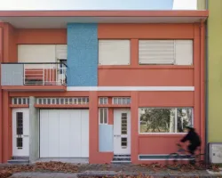 Renowacja kolorowego domu