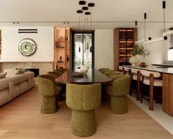Rodzinny azyl w sosnowym lesie pod Warszawą projektu SAAN Architects