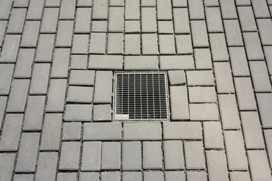 Precyzyjne odwodnienie punktowe, FASERFIX®POINT STANDARD przeznaczone na&nbsp;podwórza, place i&nbsp;parkingi przydomowe / zdjęcie nr: 4