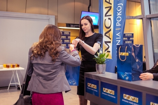 Jak poprawić jakość powietrza w pomieszczeniach? Nowa farba MAGNAT redukująca formaldehyd jest już na rynku! / zdjęcie nr: 6 Jak poprawić jakość powietrza w pomieszczeniach? Nowa farba MAGNAT redukująca formaldehyd jest już na rynku! / zdjęcie nr: 6