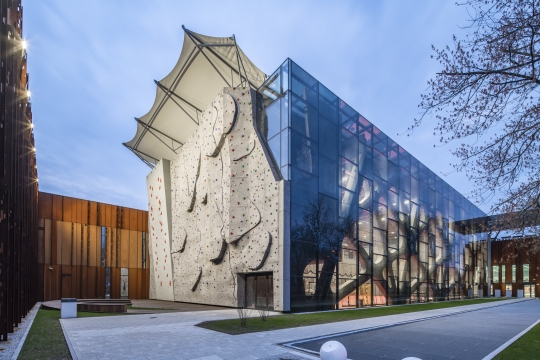 Sport, rekreacja i&nbsp;rehabilitacja – nowe miejsce na&nbsp;mapie stolicy / zdjęcie nr: 1