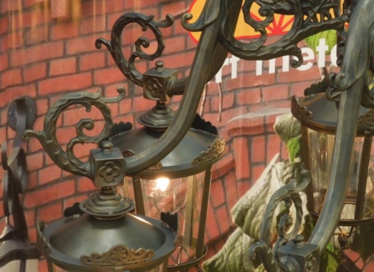 Majestatyczne żyrandole - galeria Art Metal / zdjęcie nr: 9 Majestatyczne żyrandole - galeria Art Metal / zdjęcie nr: 9