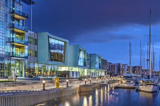 Szkło Pilkington w oryginalnych projektach - zobacze galerię realizacji cz.1 / zdjęcie nr: 23