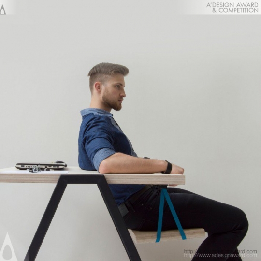 Biurko dla aktywnych, projekt Simonas Palovis / zdjęcie nr: 4