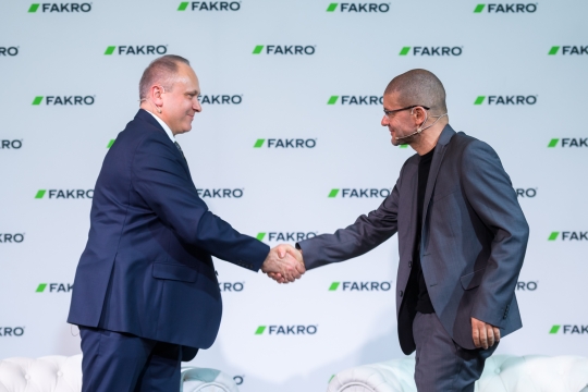Architekt Robert Konieczny ambasadorem firmy FAKRO Architekt Robert Konieczny ambasadorem firmy FAKRO