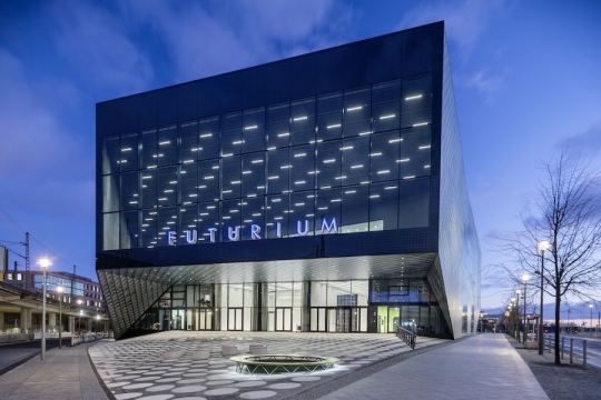 Światło i architektura splecione w jedno Światło i architektura splecione w jedno