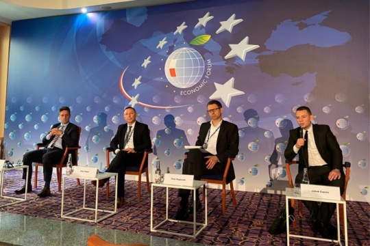 FAKRO i Fundacja Pomyśl o Przyszłości obecne na Forum Ekonomicznym w Karpaczu FAKRO i Fundacja Pomyśl o Przyszłości obecne na Forum Ekonomicznym w Karpaczu