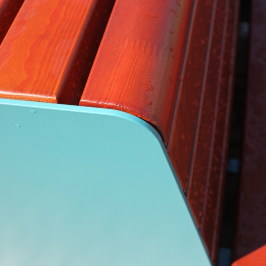 Kolory w&nbsp;przestrzeni publicznej na&nbsp;przykładzie małej architektury Komserwis w&nbsp;Brzegu Dolnym / zdjęcie nr: 6