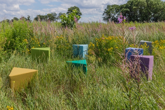 Przestrzeń biurowa pełna kolorów - eco pufy VANK_TRI / zdjęcie nr: 1
