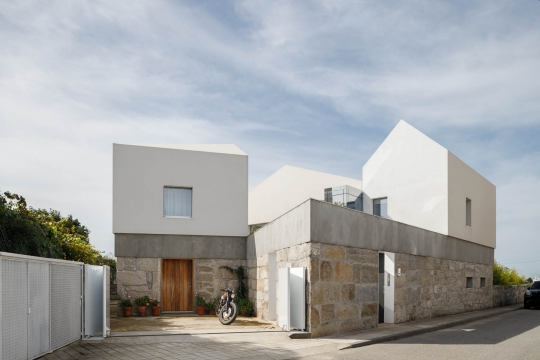 Casa Rio - projekt Paulo Merlini Architects Casa Rio - projekt Paulo Merlini Architects