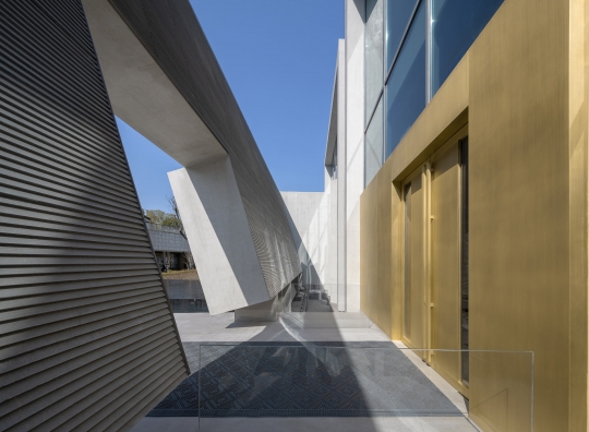Qushui-Lanting Resort Hotel - projekt DJX Design Studio / zdjęcie nr: 4