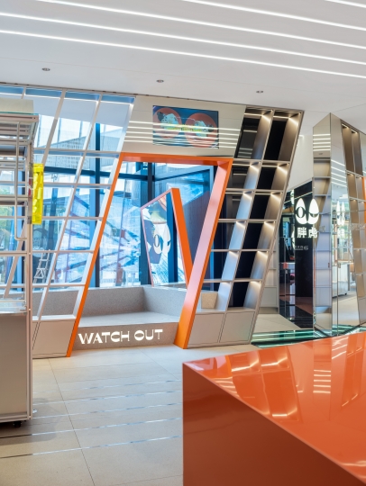 Oryginalna przestrzeń handlowa PONHU Luxury Lifestyle Store / zdjęcie nr: 21