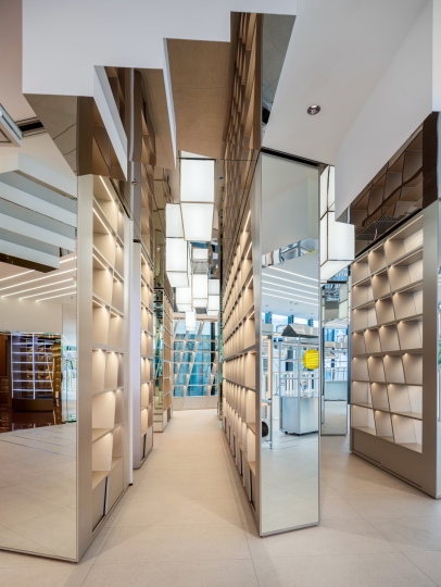 Oryginalna przestrzeń handlowa PONHU Luxury Lifestyle Store / zdjęcie nr: 22