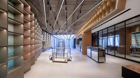 Oryginalna przestrzeń handlowa PONHU Luxury Lifestyle Store / zdjęcie nr: 42
