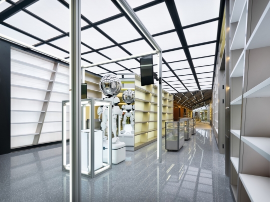 Oryginalna przestrzeń handlowa PONHU Luxury Lifestyle Store / zdjęcie nr: 48