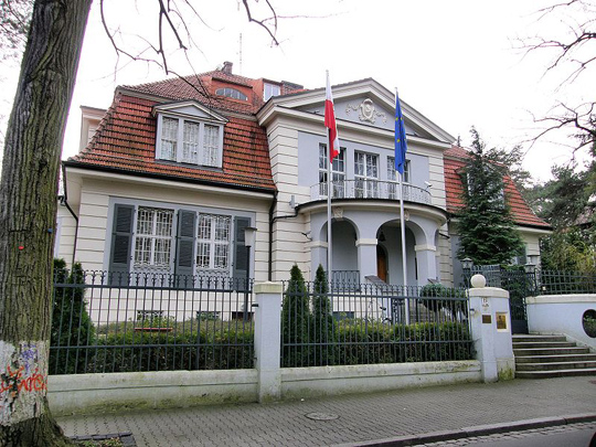 Koncepcja architektoniczna budynku Ambasady RP w Berlinie Koncepcja architektoniczna budynku Ambasady RP w Berlinie
