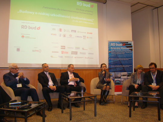 Zielone technologie i produkty szklane szansą dla zrównoważonego budownictwa w Polsce Zielone technologie i produkty szklane szansą dla zrównoważonego budownictwa w Polsce
