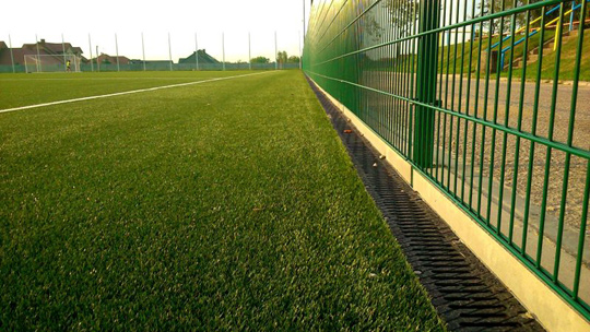 Odwodnienia liniowe obiektów sportowych Odwodnienia liniowe obiektów sportowych