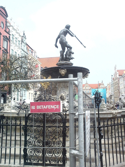 Ogrodzenie na czas budowy - sprawdzone rozwiązania Ogrodzenie na czas budowy - sprawdzone rozwiązania