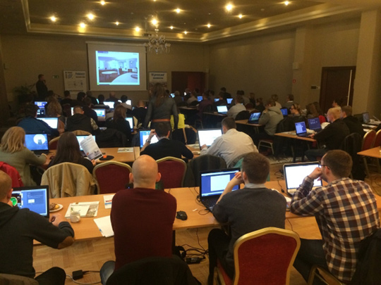 Kanlux na PROCAD NetCafe / zdjęcie nr: 1 Kanlux na PROCAD NetCafe / zdjęcie nr: 1
