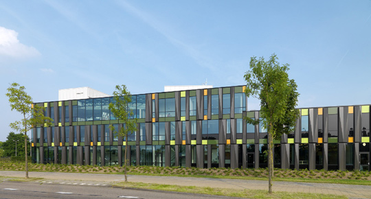 Pilkington Suncool™ 60/31 – szkło przeciwsłoneczne o niższej refleksyjności Pilkington Suncool™ 60/31 – szkło przeciwsłoneczne o niższej refleksyjności