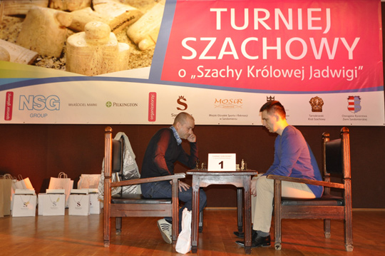 Marka Pilkington obecna podczas pierwszego Turnieju Szachowego o „Szachy Królowej Jadwigi” Marka Pilkington obecna podczas pierwszego Turnieju Szachowego o „Szachy Królowej Jadwigi”