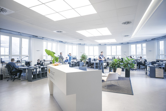 Soundlight Comfort™ Ceiling - pochłanianie dźwięku i oświetlenie w jednym, łatwym w montażu systemie / zdjęcie nr: 6 Soundlight Comfort™ Ceiling - pochłanianie dźwięku i oświetlenie w jednym, łatwym w montażu systemie / zdjęcie nr: 6