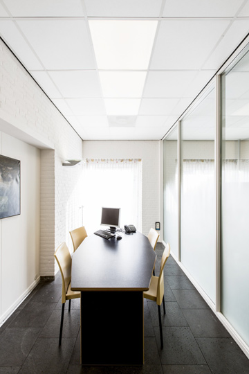 Soundlight Comfort™ Ceiling - pochłanianie dźwięku i oświetlenie w jednym, łatwym w montażu systemie / zdjęcie nr: 8 Soundlight Comfort™ Ceiling - pochłanianie dźwięku i oświetlenie w jednym, łatwym w montażu systemie / zdjęcie nr: 8