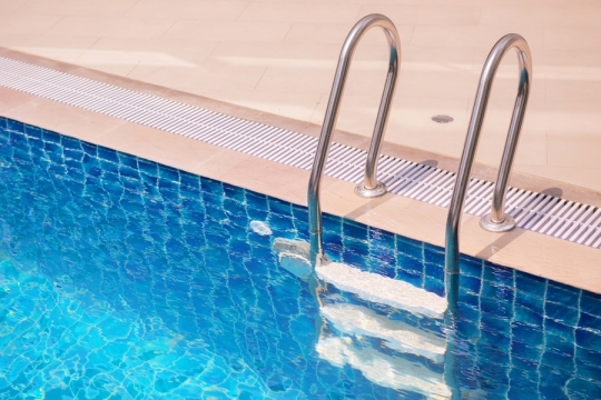 Jak wybrać najlepsze przykrycie przydomowego basenu? Jak wybrać najlepsze przykrycie przydomowego basenu?