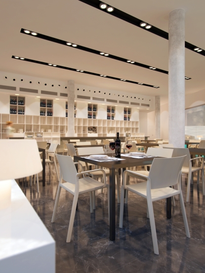 Resol - najbogatszy asortyment dla branży komercyjnej mebli do wewnątrz i na zewnątrz lokali komercyjnych / zdjęcie nr: 7 Resol - najbogatszy asortyment dla branży komercyjnej mebli do wewnątrz i na zewnątrz lokali komercyjnych / zdjęcie nr: 7