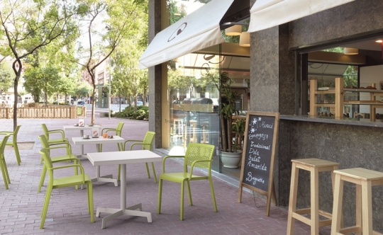 Resol - najbogatszy asortyment dla branży komercyjnej mebli do wewnątrz i na zewnątrz lokali komercyjnych / zdjęcie nr: 8 Resol - najbogatszy asortyment dla branży komercyjnej mebli do wewnątrz i na zewnątrz lokali komercyjnych / zdjęcie nr: 8