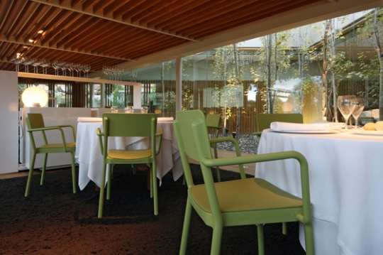 Resol - najbogatszy asortyment dla branży komercyjnej mebli do wewnątrz i na zewnątrz lokali komercyjnych / zdjęcie nr: 9 Resol - najbogatszy asortyment dla branży komercyjnej mebli do wewnątrz i na zewnątrz lokali komercyjnych / zdjęcie nr: 9