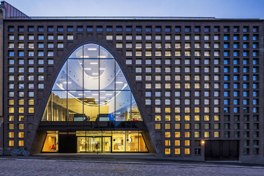 Biblioteka Uniwersytetu w Helsinkach – okno na świat z szybami marki Pilkington / zdjęcie nr: 2 Biblioteka Uniwersytetu w Helsinkach – okno na świat z szybami marki Pilkington / zdjęcie nr: 2
