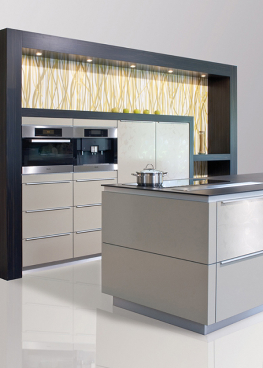 PLASTICS GROUP przentuje - Płyty i laminaty HPL / zdjęcie nr: 1 PLASTICS GROUP przentuje - Płyty i laminaty HPL / zdjęcie nr: 1
