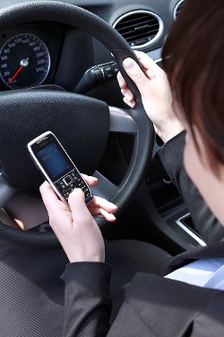 Dom sterowany telefonem komórkowym Dom sterowany telefonem komórkowym