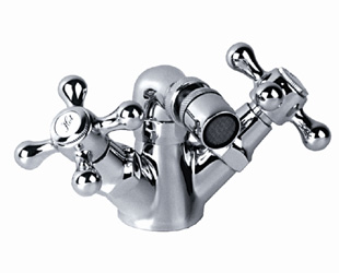 Bidet - higieniczny niezbędnik w łazience / zdjęcie nr: 4 Bidet - higieniczny niezbędnik w łazience / zdjęcie nr: 4