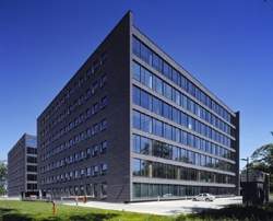 Nowy Pilkington Suncool™ 60/30 Nowy Pilkington Suncool™ 60/30