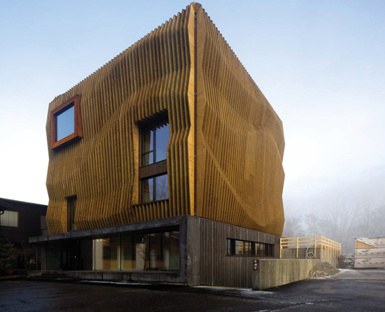 Drewniany biurowiec projektu MoDus Architects Drewniany biurowiec projektu MoDus Architects