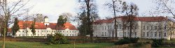 Zespół pałacowo - parkowy w Brzegu Dolnym Zespół pałacowo - parkowy w Brzegu Dolnym