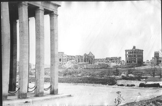 Rekonstrukcja/Dekonstrukcja - Królewiec 1945 Rekonstrukcja/Dekonstrukcja