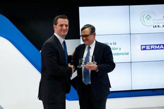 Firma FERMAX nagrodzona w&nbsp;kategorii „Komunikacja i&nbsp;Łączność Mieszkaniowa” / zdjęcie nr: 2