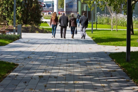 Superścieżka w&nbsp;Krakowie z&nbsp;płyt marki Bruk-Bet / zdjęcie nr: 6