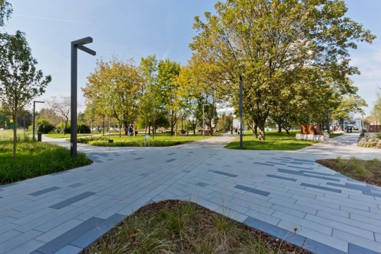 Superścieżka w&nbsp;Krakowie z&nbsp;płyt marki Bruk-Bet / zdjęcie nr: 2