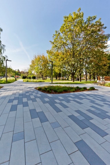 Superścieżka w&nbsp;Krakowie z&nbsp;płyt marki Bruk-Bet / zdjęcie nr: 7