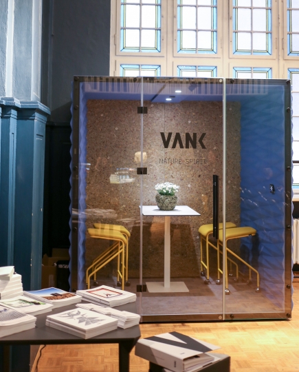 Prapremiera ekologicznego boksu akustycznego VANK WALL BOX w&nbsp;Berlinie / zdjęcie nr: 1